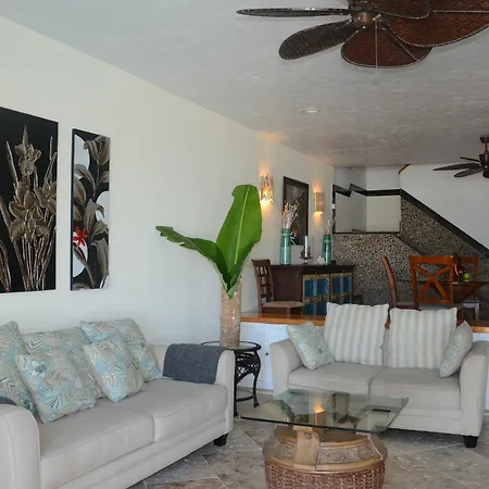 Caprice 14 Cable Beach Luxury Villa